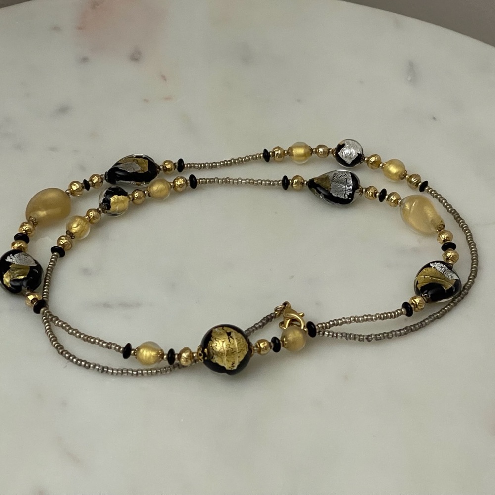 Art glass bead necklace. - Picture 2 of 6
